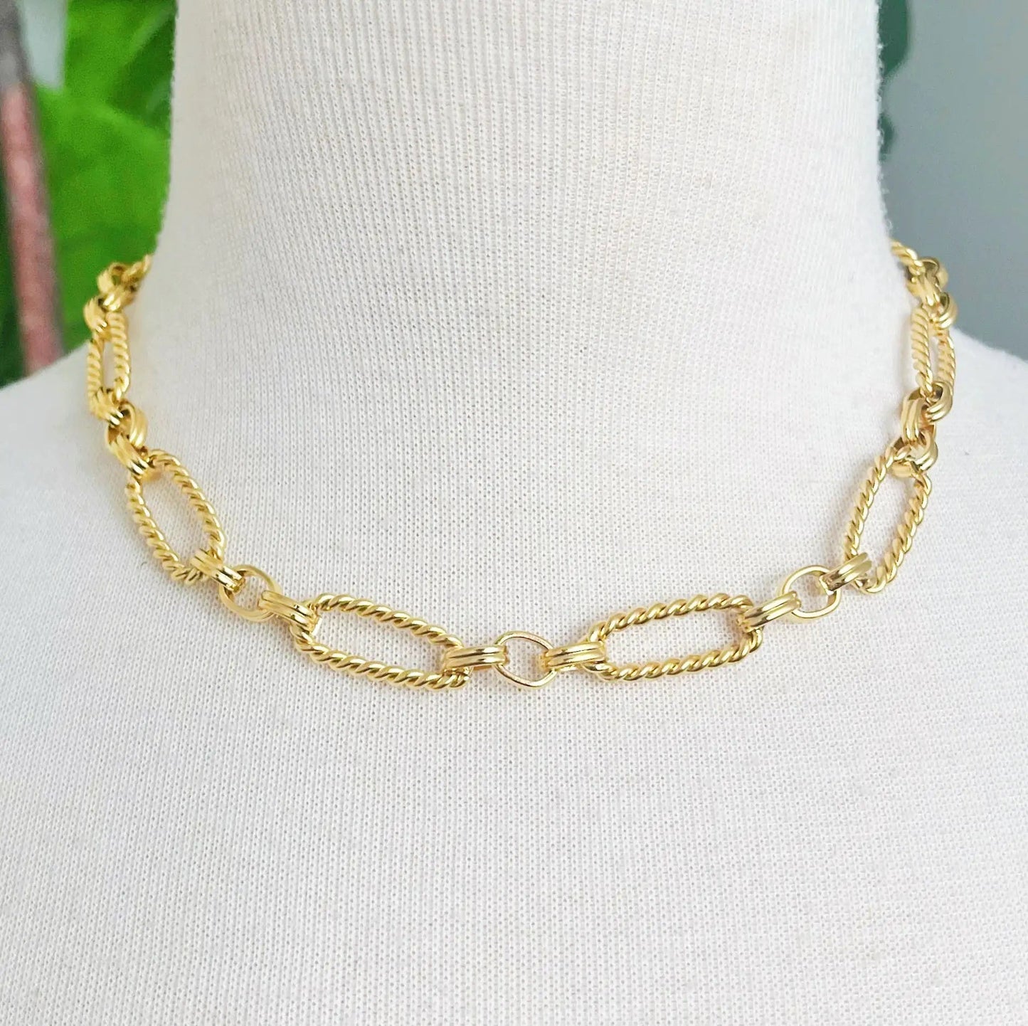 Chic Twist Cable Necklace | Necklace | Elegant Emulations Jewelry USA