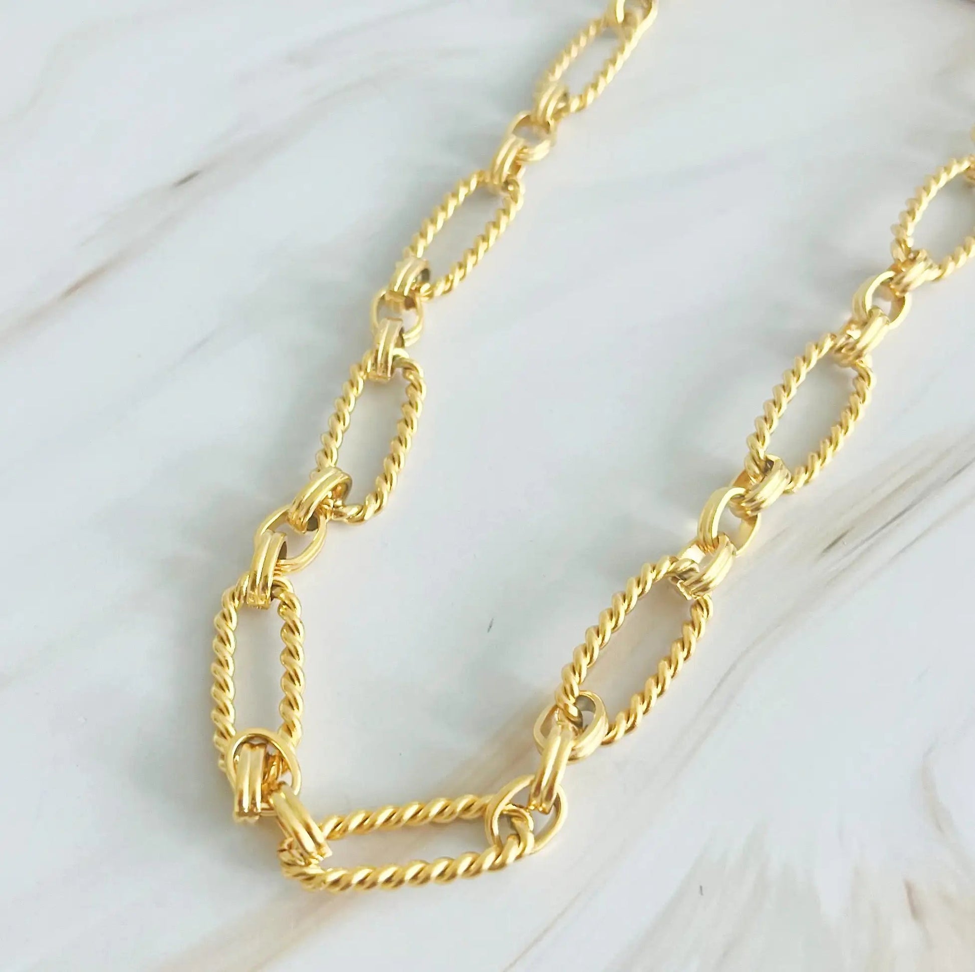 Chic Twist Cable Necklace | Necklace | Elegant Emulations Jewelry USA